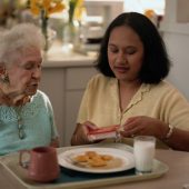 Malnutrition Threatens Many U.S. Seniors Seen at ERs